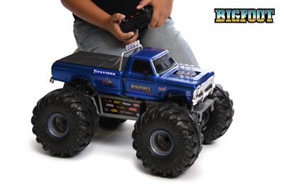 1:10 Scale Bigfoot RC Monster Truck Lights & Sounds Lifestyle